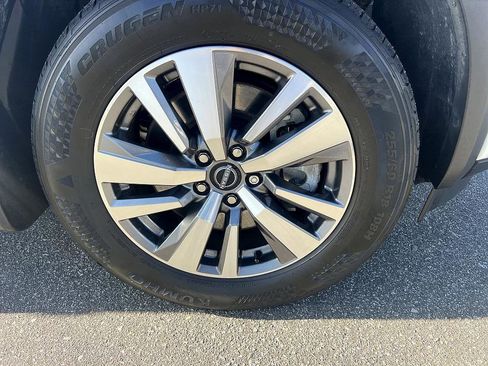 Certified 2023 Nissan Pathfinder SL image 12