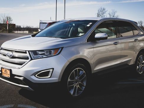 Used 2015 Ford Edge Titanium image 13
