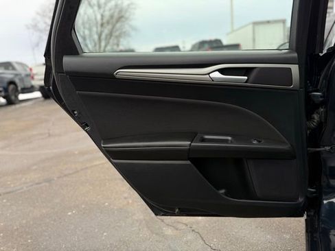 Certified 2020 Ford Fusion SE image 13