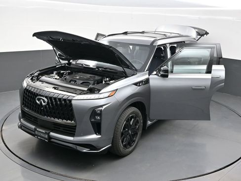 New 2026 INFINITI QX80 4WD w/ Sport Exterior Package image 41