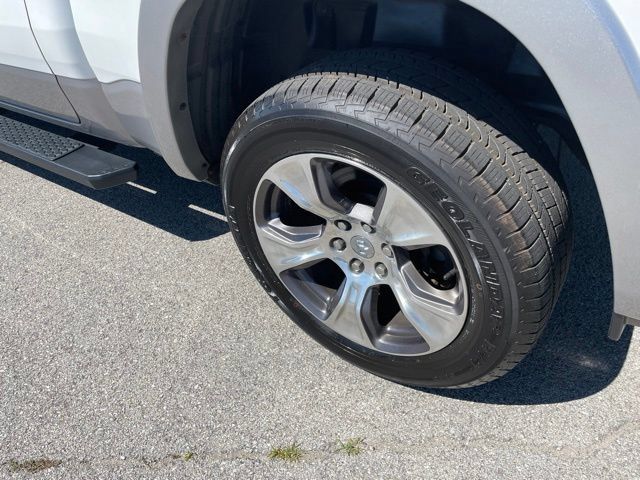 Used 2020 RAM 1500 Laramie AWD/4WD image 19