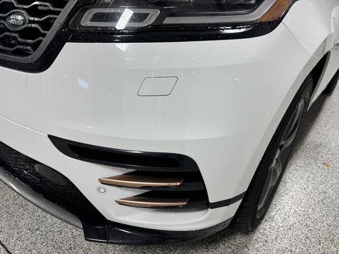 Used 2022 Land Rover Range Rover Velar R-Dynamic S image 18