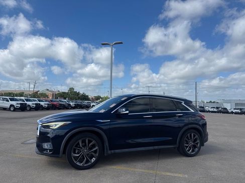 Used 2019 INFINITI QX50 Essential w/ Sensory Package FWD image 9