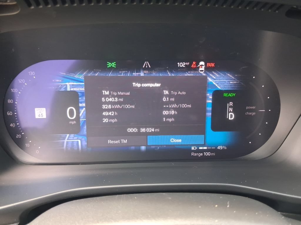 Used 2023 Volvo C40 Recharge Core AWD/4WD image 18