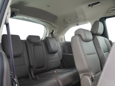 Used 2016 Honda Odyssey Touring image 14