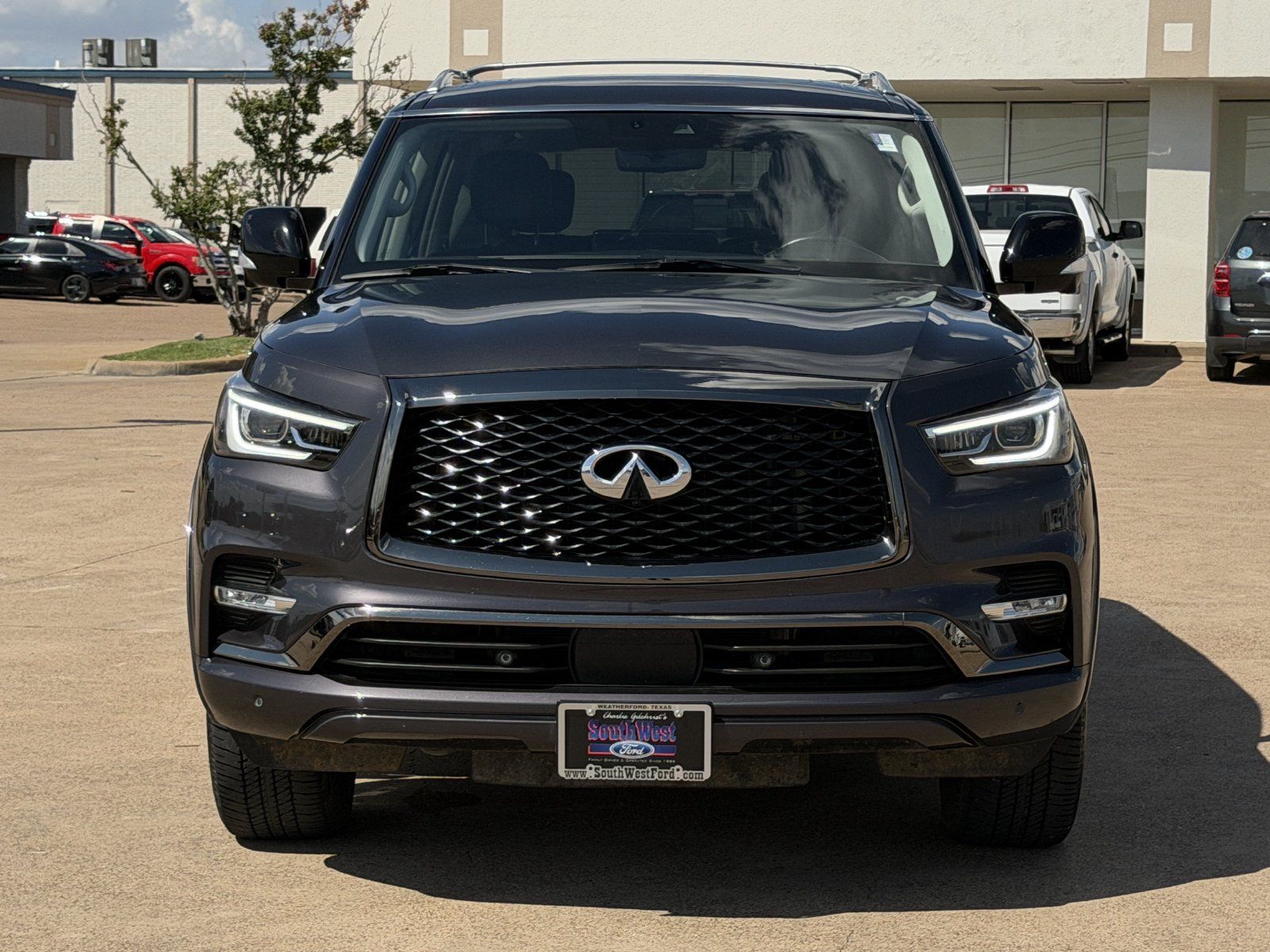 Used 2023 INFINITI QX80 Premium Select w/ Cargo Package AWD/4WD image 9