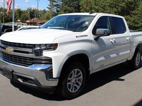 Used 2021 Chevrolet Silverado 1500 LT image 3