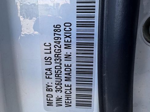 Used 2024 RAM 2500 Big Horn AWD/4WD image 28