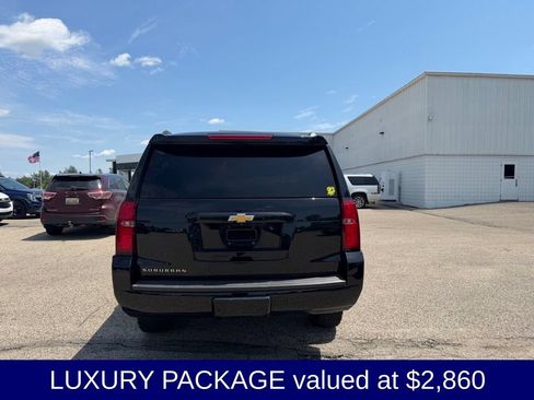Used 2019 Chevrolet Suburban LT AWD/4WD image 4