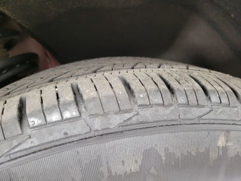 Used 2023 Chevrolet Traverse LT w/ LT Premium Package image 4