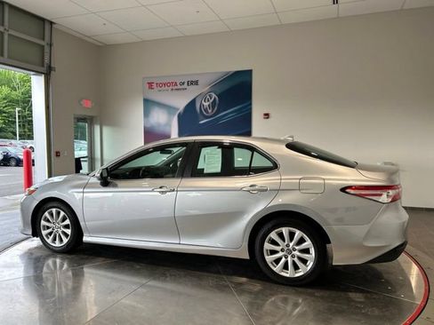 Used 2020 Toyota Camry LE w/ Cold Weather Package AWD/4WD image 4