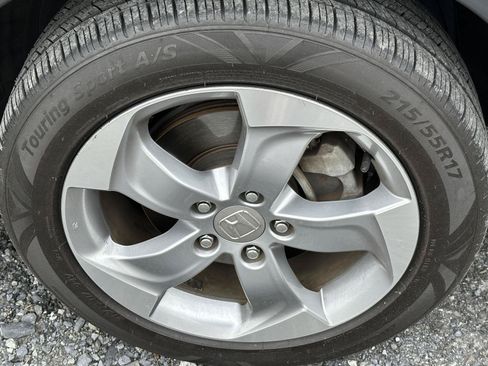 Used 2017 Honda HR-V EX image 10