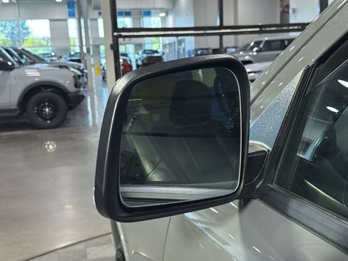 Used 2024 Dodge Durango GT AWD/4WD image 14