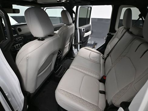 Used 2023 Jeep Wrangler High Altitude image 39