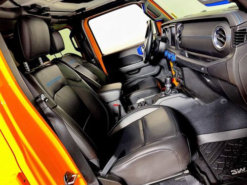 Used 2021 Jeep Wrangler Unlimited Rubicon 4xe w/ Cold Weather Group image 23