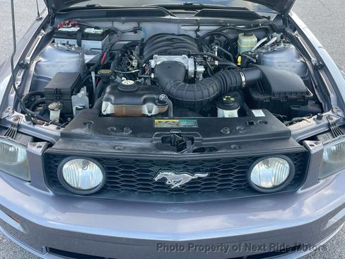 Used 2006 Ford Mustang GT RWD image 22