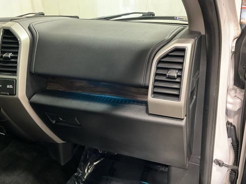Used 2018 Ford F150 Lariat AWD/4WD image 16