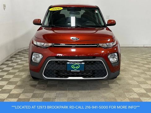 Used 2020 Kia Soul LX FWD image 2