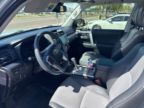 Used 2020 Toyota 4Runner SR5 Premium w/ Moonroof Package image 10