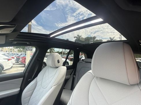 Used 2024 BMW X5 sDrive40i w/ Premium Package RWD image 22