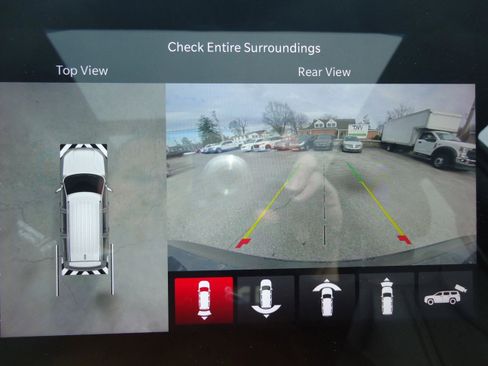 Used 2022 Jeep Wagoneer Series III w/ Premium Group I image 18