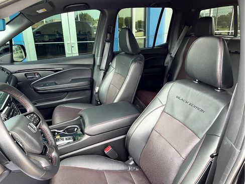 Used 2024 Honda Ridgeline Black Edition image 10