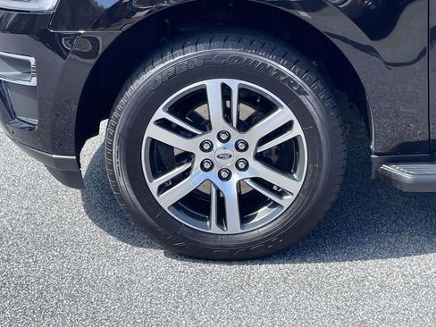 Used 2024 Ford Expedition Limited AWD/4WD image 10