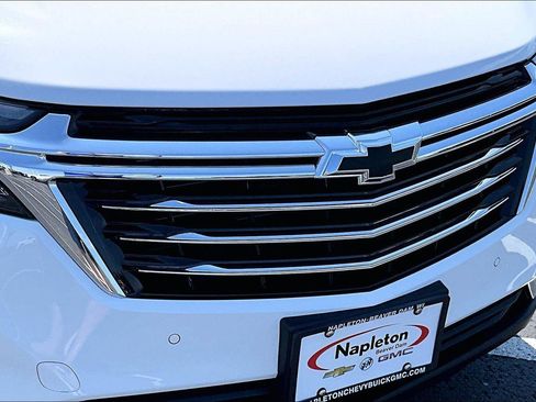 Used 2023 Chevrolet Equinox Premier w/ LPO, Floor Liner Package AWD/4WD image 29