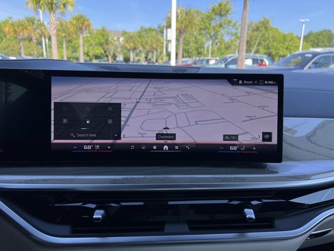 Certified 2024 BMW X7 M60i w/ Executive Package image 24