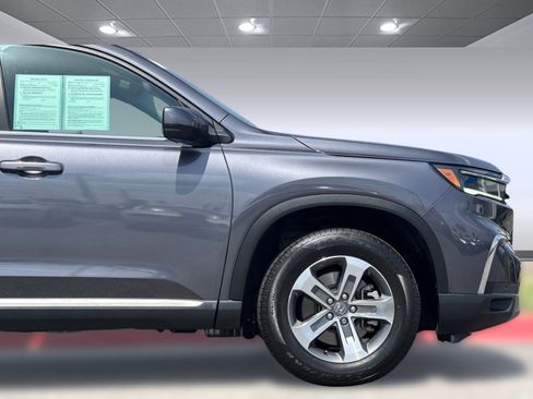Certified 2024 Honda Pilot EX-L image 35
