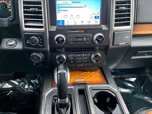 Used 2017 Ford F150 Limited image 32