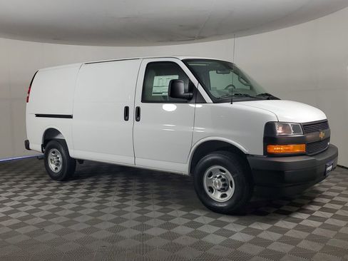 New 2026 Chevrolet Express 2500 w/ Driver Convenience Package RWD image 3