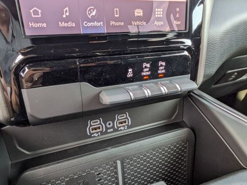 New 2026 RAM 1500 Big Horn AWD/4WD image 19