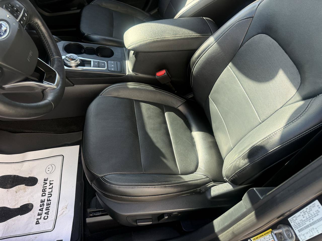 Used 2020 Ford Escape Titanium AWD/4WD image 12