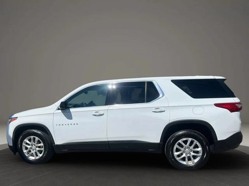 Used 2019 Chevrolet Traverse LS FWD image 7