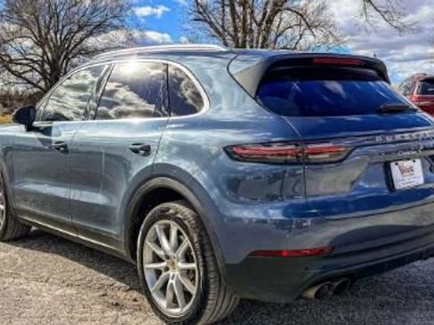 Used 2019 Porsche Cayenne S image 11
