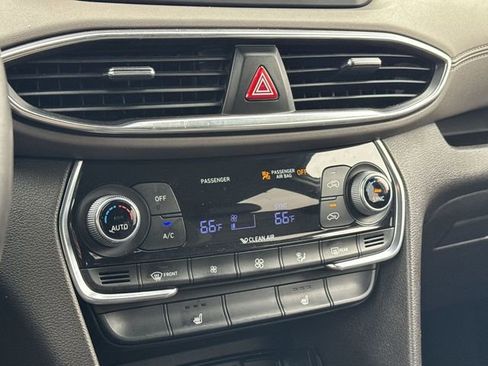 Used 2020 Hyundai Santa Fe SEL w/ Convenience Package image 19