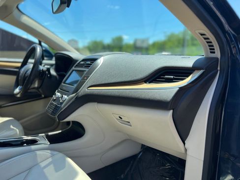 Used 2016 Lincoln MKC Select AWD/4WD image 38