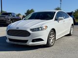Used 2016 Ford Fusion SE image 2