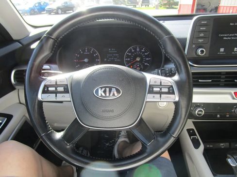 Used 2021 Kia Telluride S AWD/4WD image 19