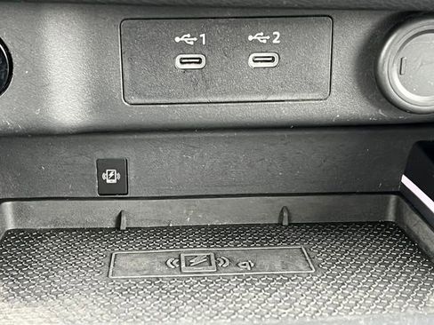 Used 2024 Nissan Rogue SL w/ SL Premium Package image 28