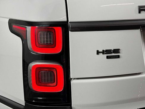 Used 2022 Land Rover Range Rover P525 Westminster Edition image 33