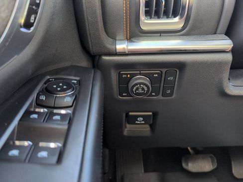 Used 2026 Ford Expedition Tremor AWD/4WD image 16