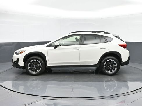 Used 2023 Subaru Crosstrek 2.0i Premium image 4