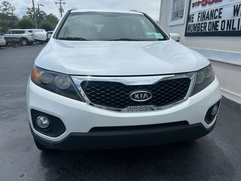 Used 2011 Kia Sorento EX FWD image 3