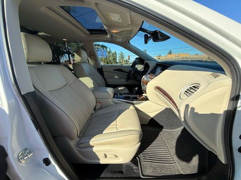 Used 2019 INFINITI QX60 Luxe w/ Sensory Package image 8