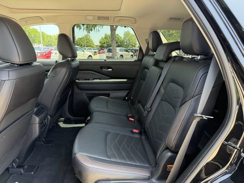 Used 2024 Nissan Pathfinder Platinum w/ Cargo Package FWD image 29