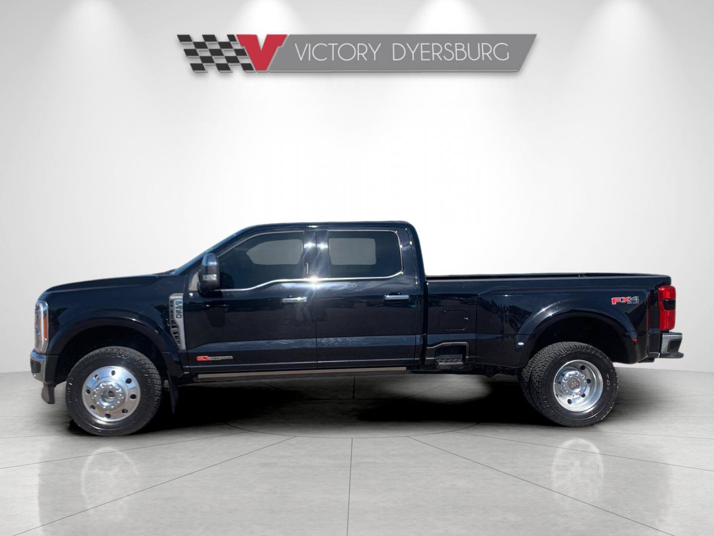 Used 2023 Ford F450 King Ranch w/ Chrome Package AWD/4WD image 7
