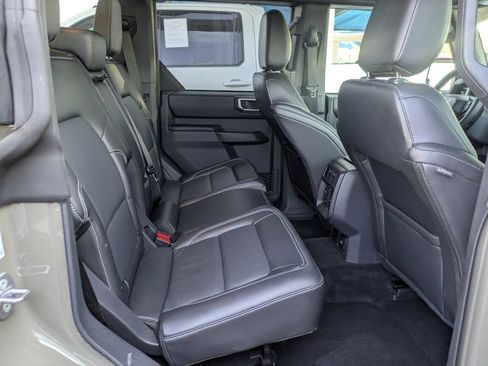 Used 2026 Ford Bronco Outer Banks AWD/4WD image 33