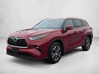 Used 2022 Toyota Highlander XLE